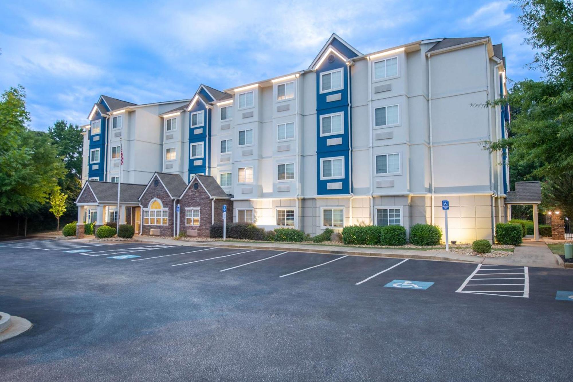 Gasthof Microtel And By Wyndham Sc 2*