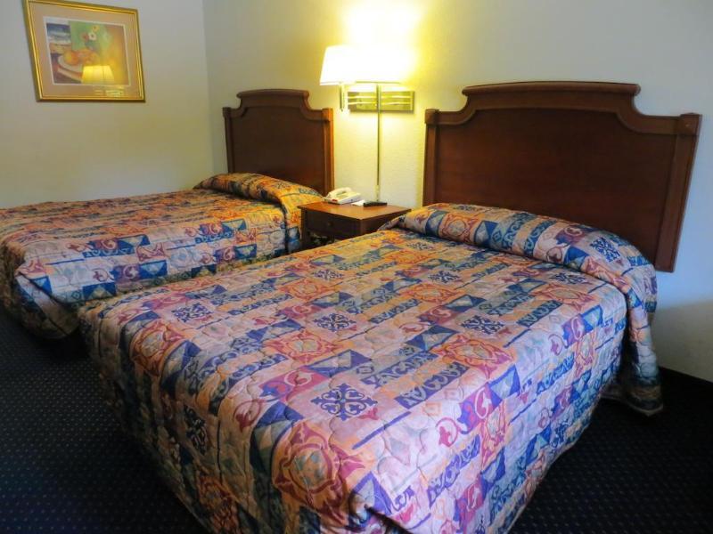 Microtel And By Wyndham Sc Gasthof